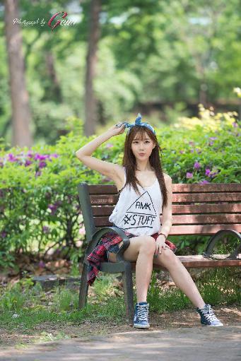 她在丈夫面前被耍了